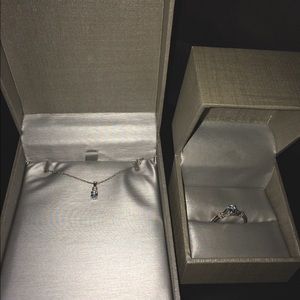 Zales March birthstone set size 7